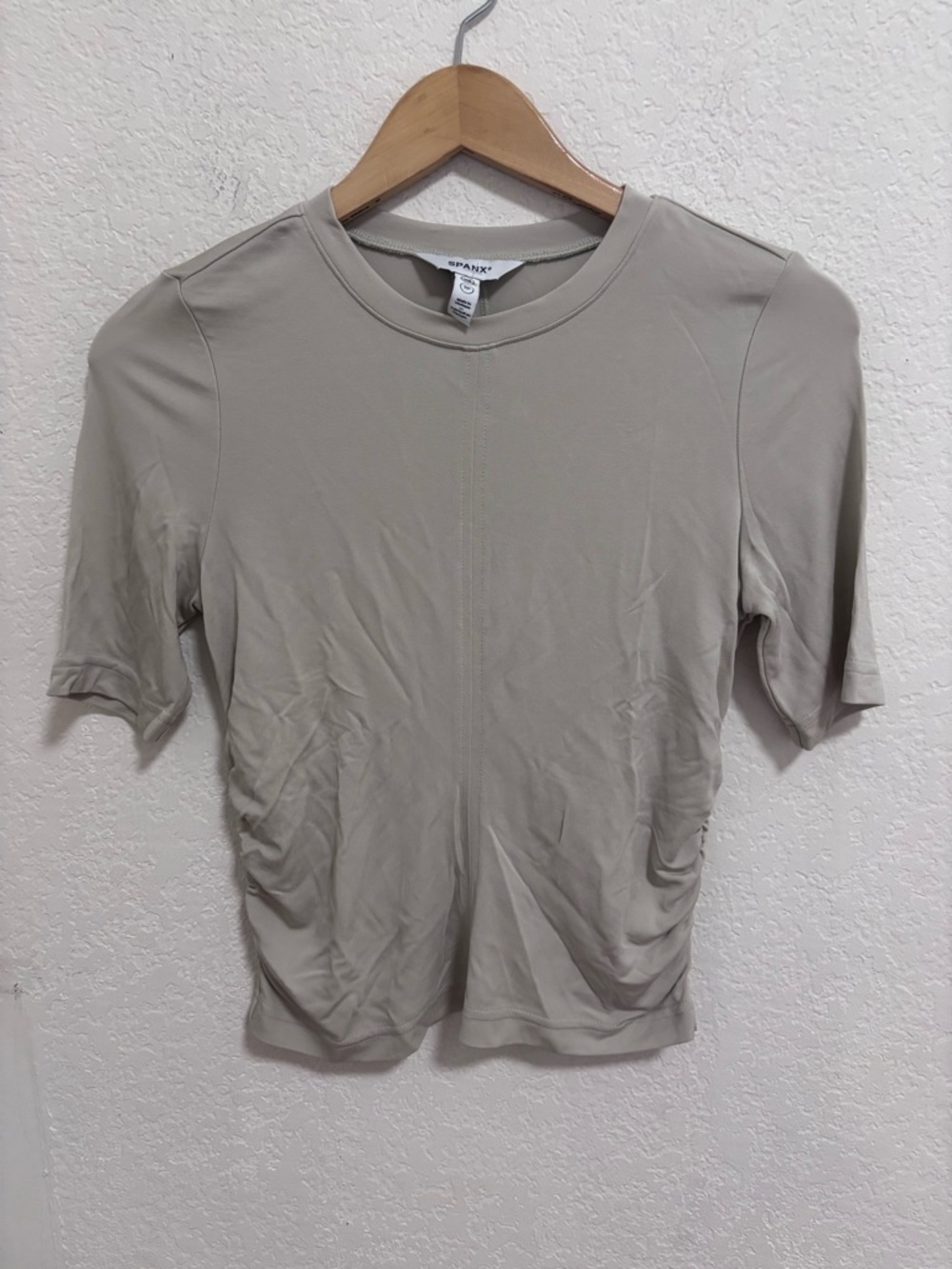 SPANX Sleek Jersey Elbow Sleeve Ruched Top - Picture 3 of 9